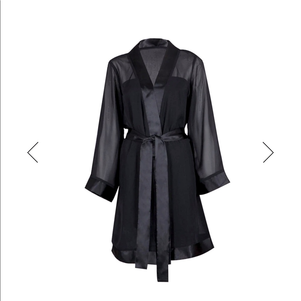 *NWT* BLUEBELLA Chiffon Kimono ⚫️ Black US: SMALL